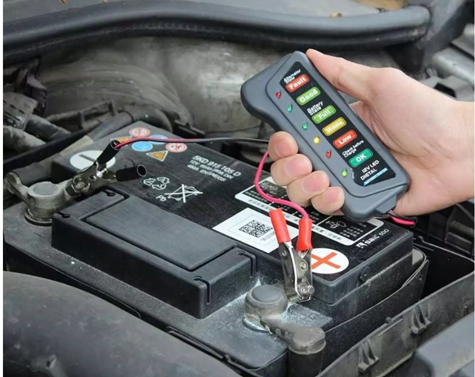 Edinstven tester 12V avtomobilskih akumulatorjev